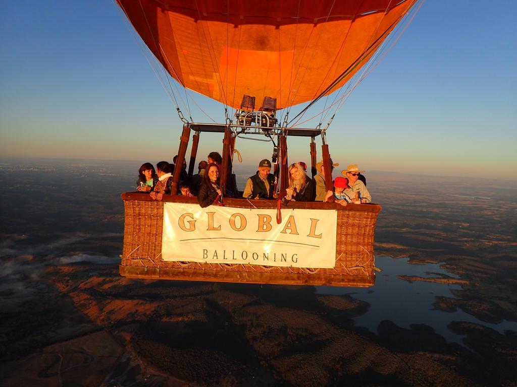 Balgownie Estate Yarra Valley Yarra Glen Extérieur photo Global Balloon Adventures